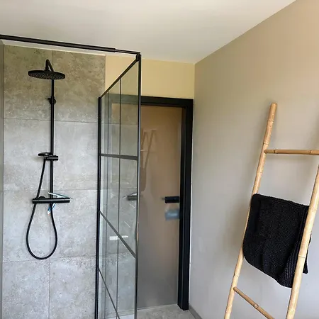 Aux Souvenirs D'enfance - A Holiday home Libramont-Chevigny